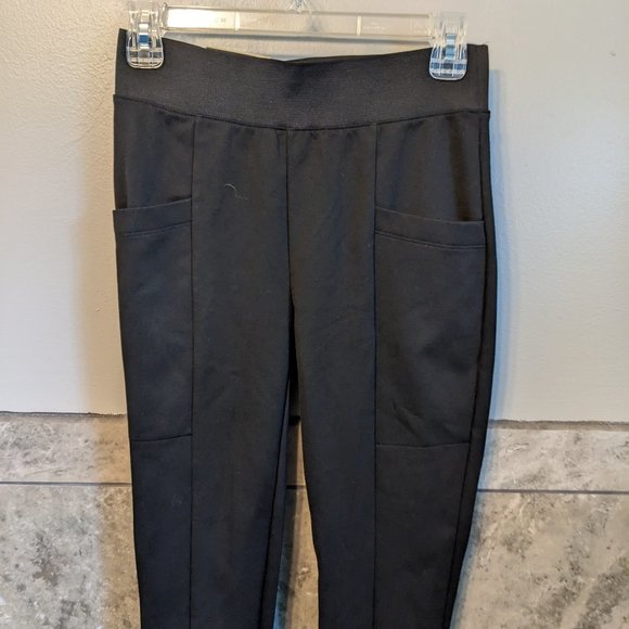 Banana Republic Pants - NWT Banana Republic Leggings that you can wear to work!